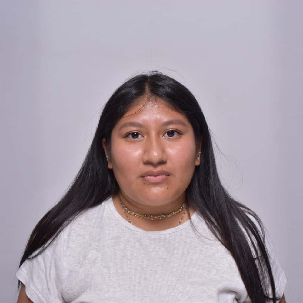 Maya P. photo 1