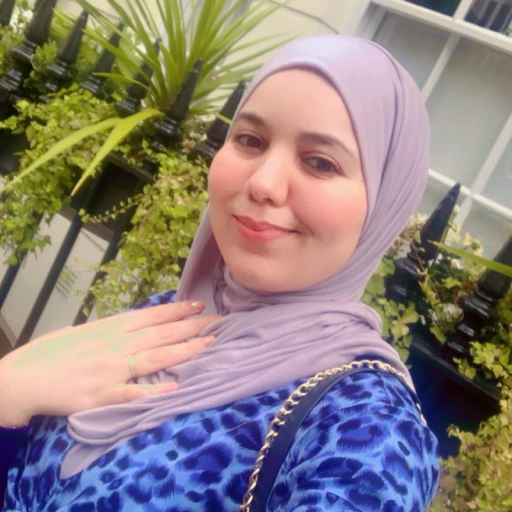 Amina A. photo 1